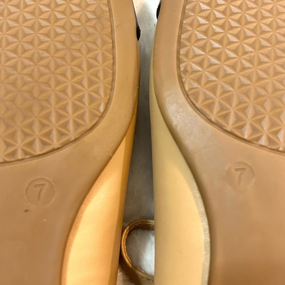 Tahari Tan Black Vegan Leather MaryJane ankle strap ballet women’s size 7 (NEW) - Picture 10 of 12